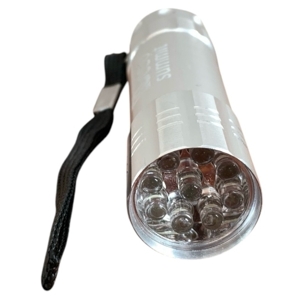 Bright Way Flash Light Silver Metal Handheld Flashlight 9 LED Pocket Flashlight - Picture 3 of 5